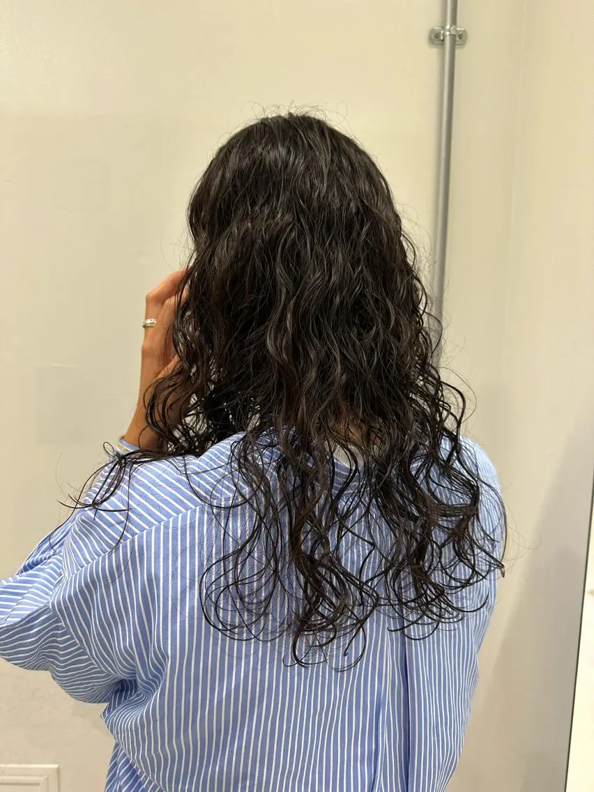 ロング カラー パーマ オトナヘア🌸 harukaのヘアスタイル
