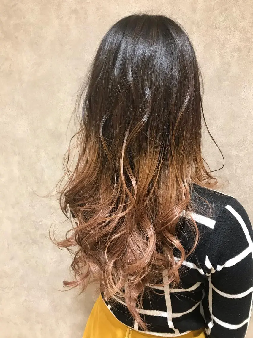 セミロング カラー グラデーションカラー ヘアカラー ショート／透明感 カラー加治竜汰💡のヘアスタイル