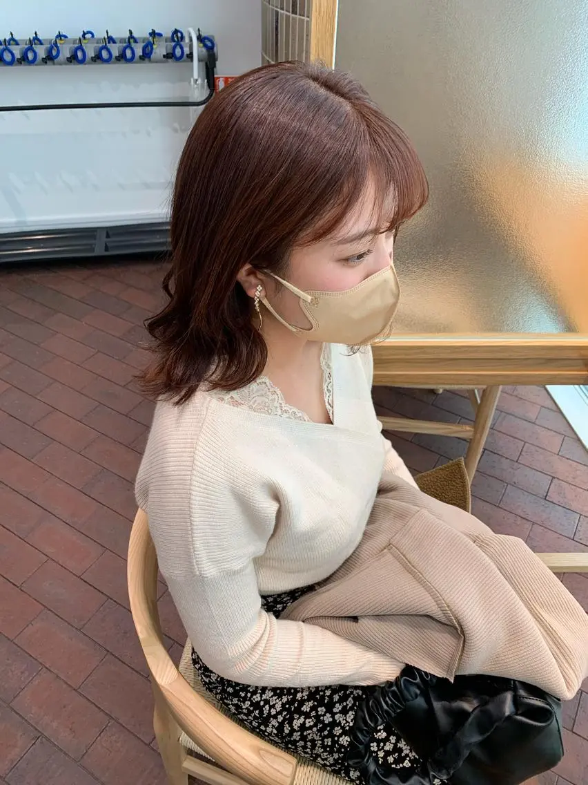 ミディアム カラー ベージュカラー 黒髪 ブリーチ ブリーチなしカラー ピンクカラー カット ヘアカラー トリートメント 片岡 由依のヘアスタイル