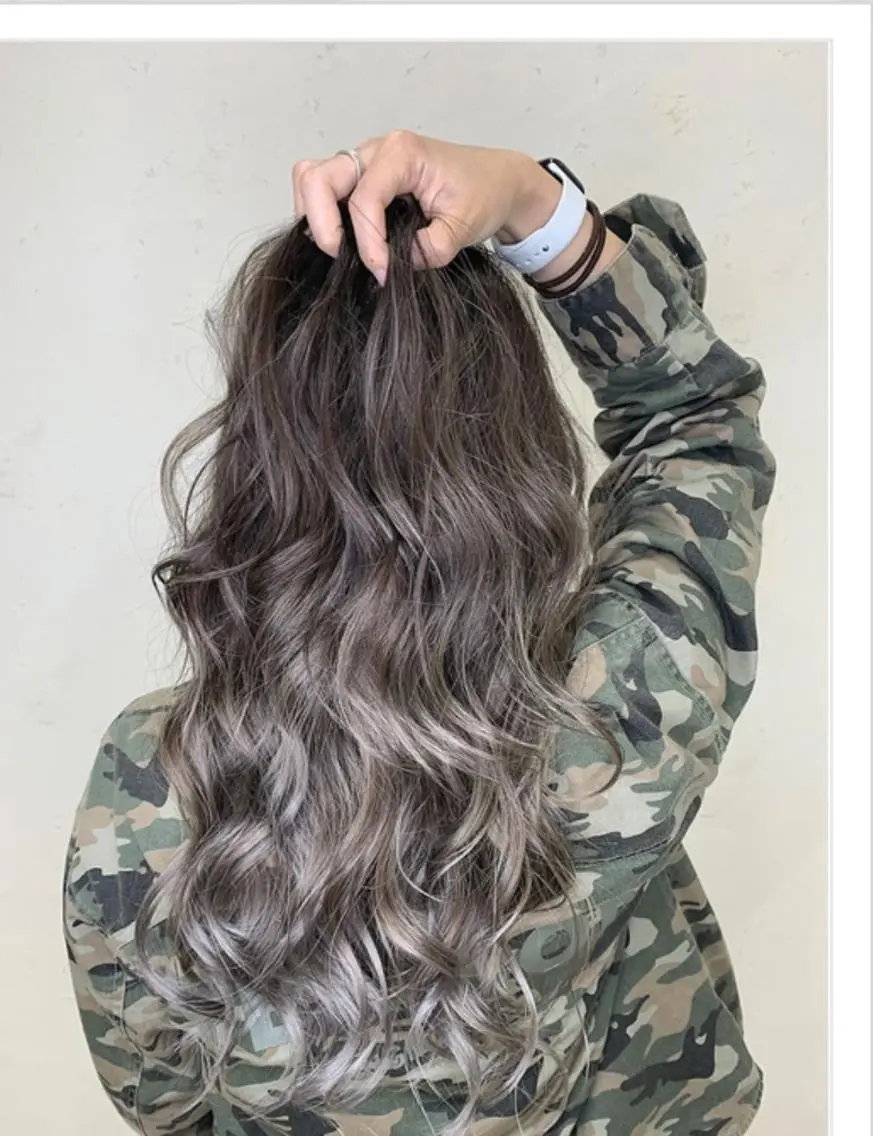 ミディアム カラーリスト菅澤 岳のヘアスタイル