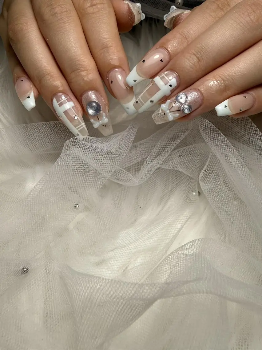 ネイル PEEKABOO NAIL 梅田のネイルデザイン