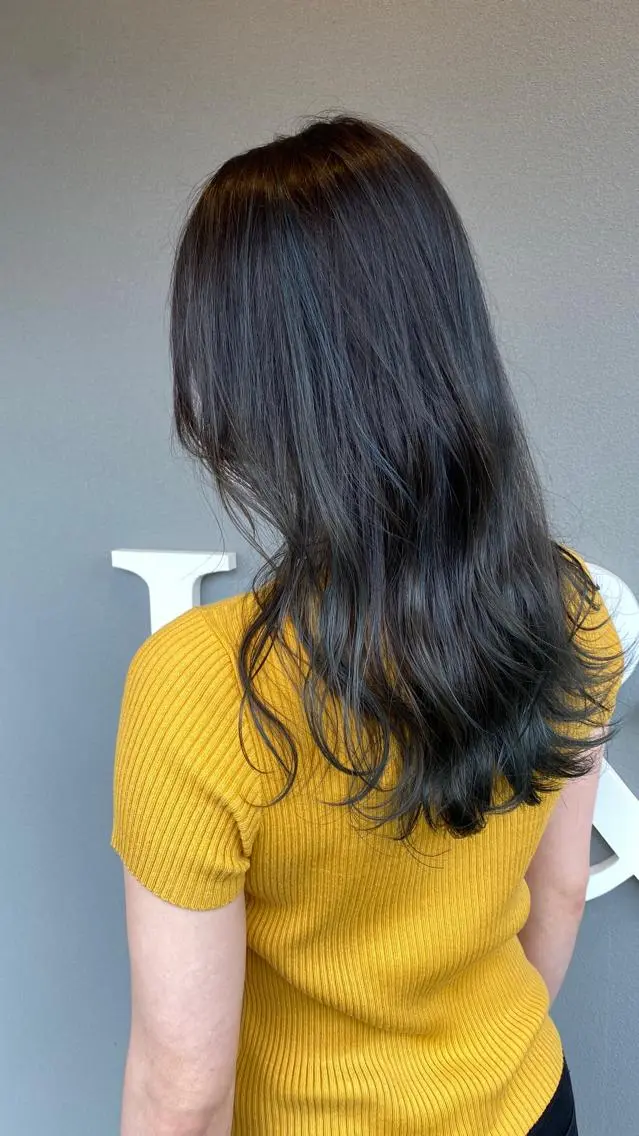 ロング ハイライト カット ヘアカラー トリートメント 平田 広大のヘアスタイル