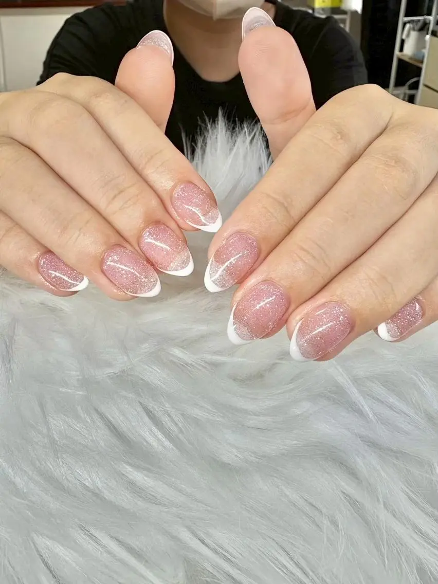 ネイル オーロラネイル ボルドー クリアネイル ドット フラッシュネイル ハンドネイル 🍒Yuko 〜be 高槻店🍒のネイルデザイン