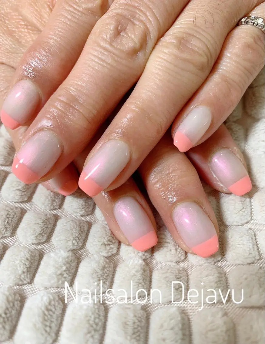 ネイル アートネイル オーロラネイル ピンク シンプルネイル ハンドネイル Nail salon Dejavu 🌿のネイルデザイン