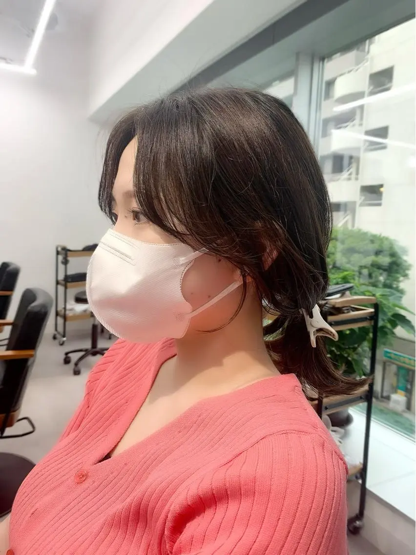 ロング カラー パーマ ヘアアレンジ メンズ ネイル マツエク・マツパ アイブロウ 似合せレイヤー／ 柔らか透明感カラーのヘアスタイル