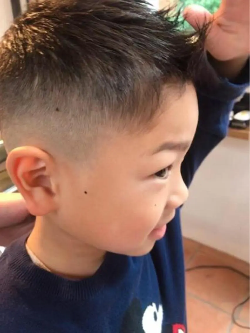 ショート メンズ キッズ フェードカット スキンフェード カット 冨士川 英樹のヘアスタイル