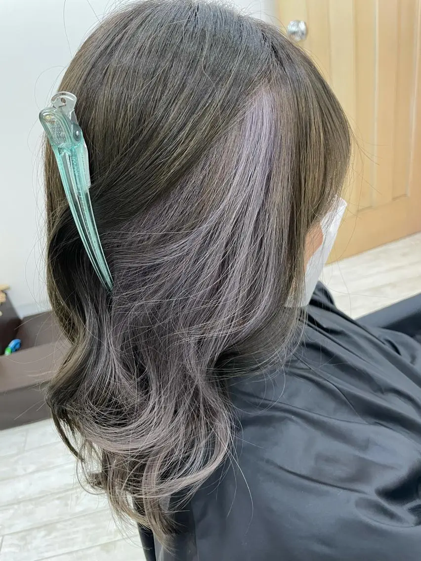 ロング カラー ベージュカラー ブリーチ 村山 かほのヘアスタイル