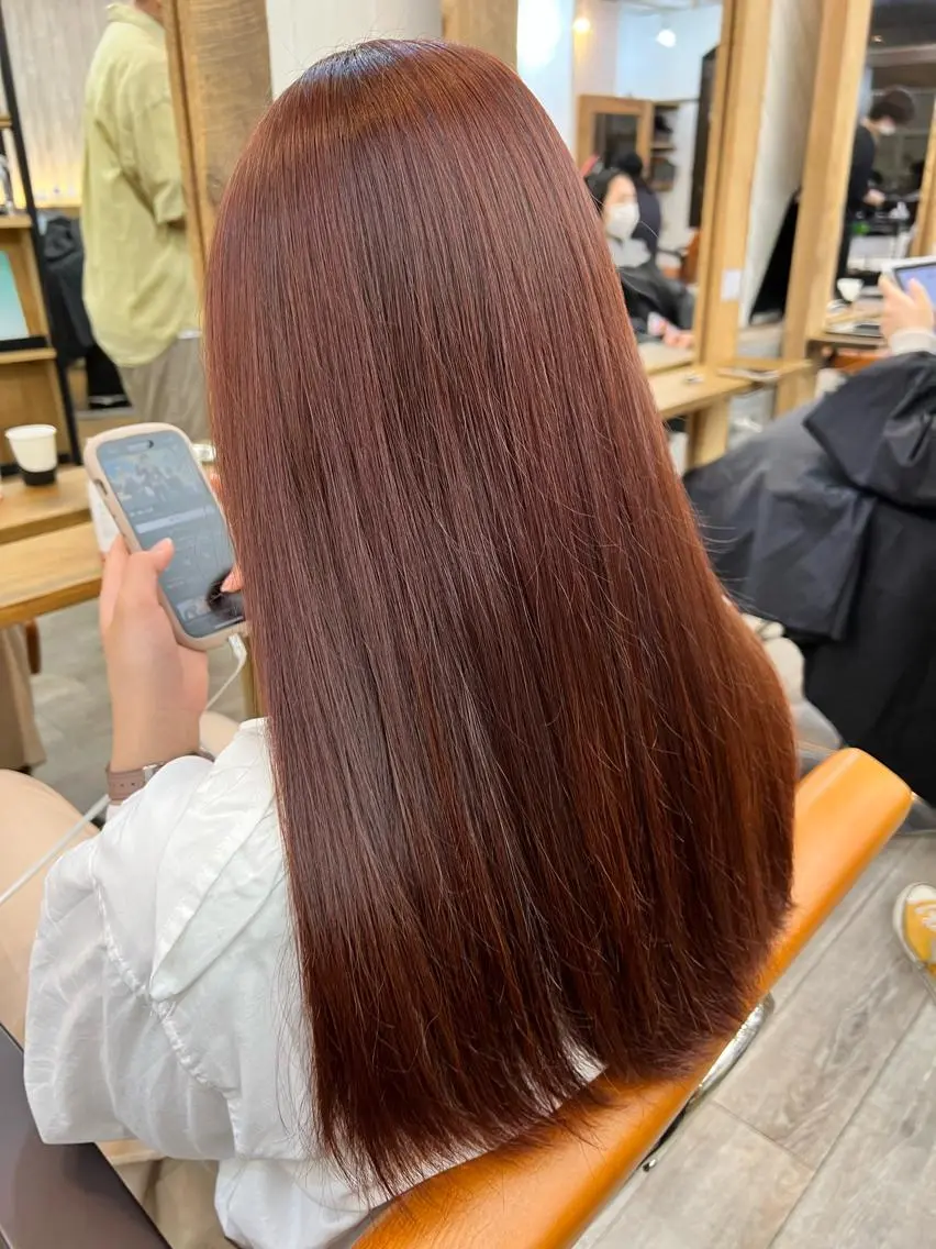 セミロング 【YUTO】確実に 髪を綺麗にするプロ。のヘアスタイル