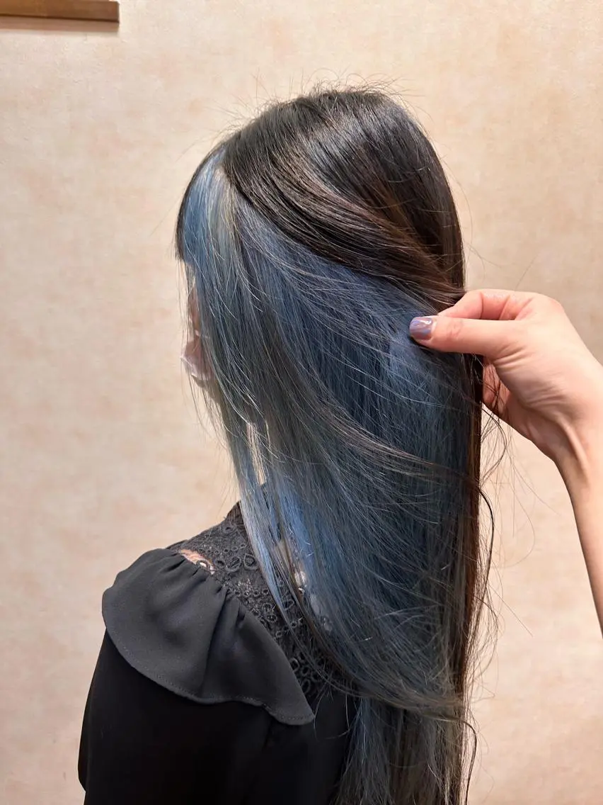 ロング カラー ブルーカラー アメイジングヘアー 千歳店　福嶋のヘアスタイル