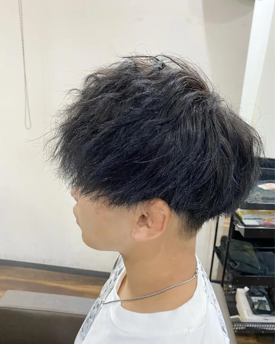ショート パーマ メンズ マッシュ メンズパーマ メンズツイストパーマ ツイストパーマ 堀 広夢のヘアスタイル