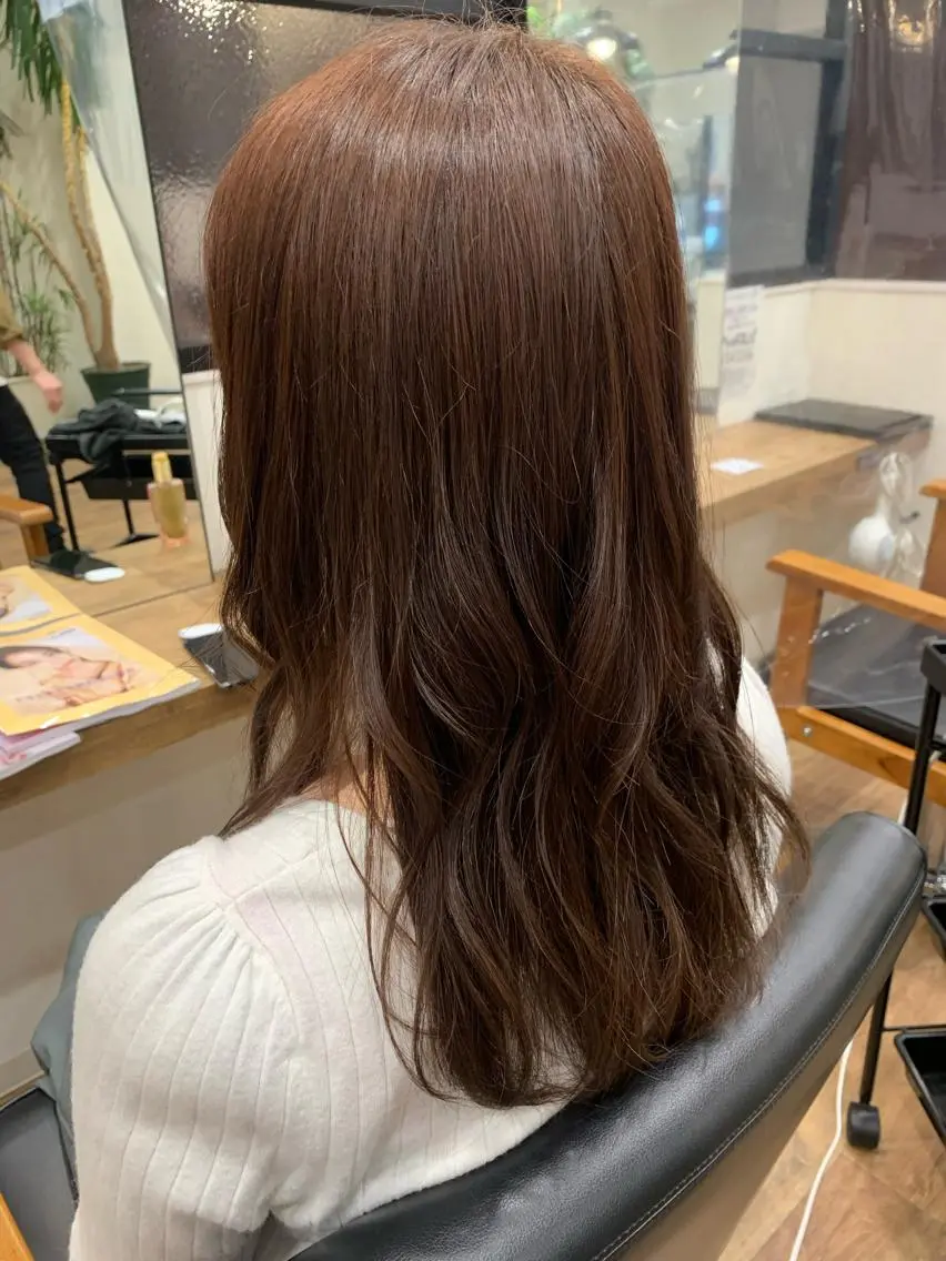 ミディアム カラー 吉川 茉由子のヘアスタイル