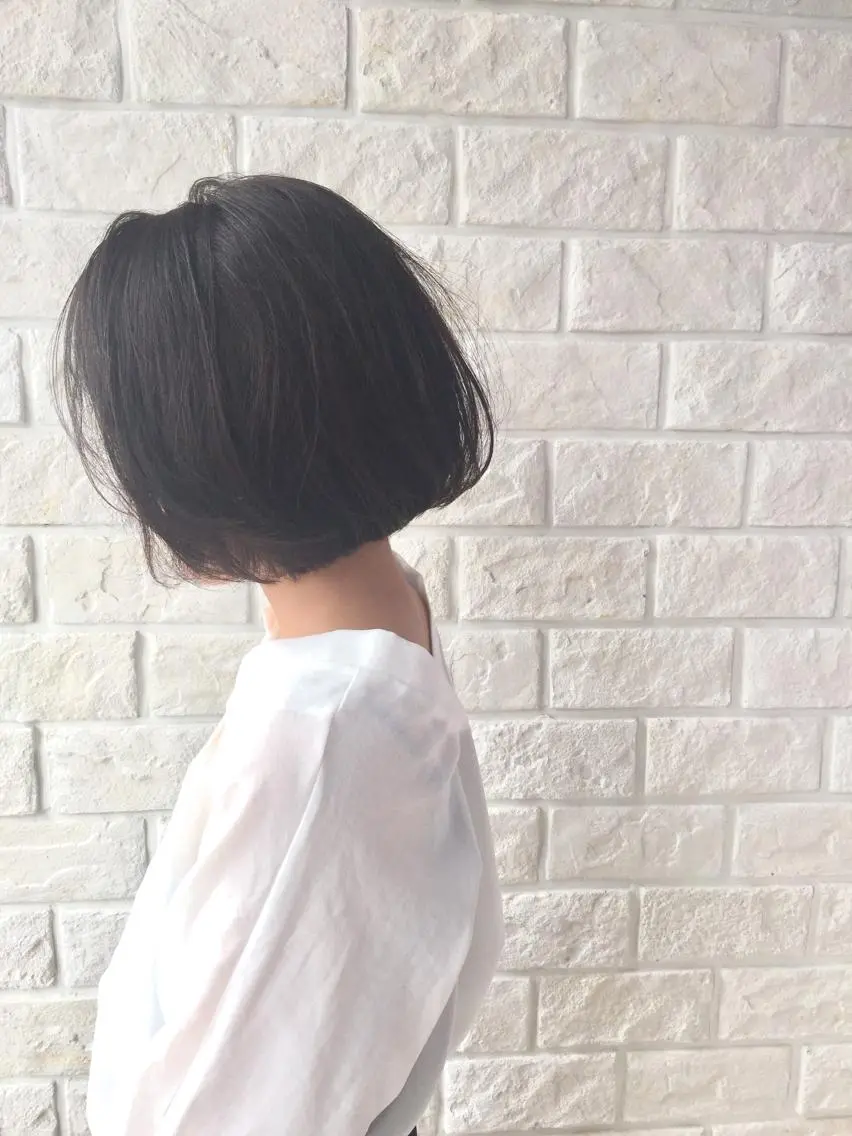ショート ボブ レイヤーカット YU YAのヘアスタイル