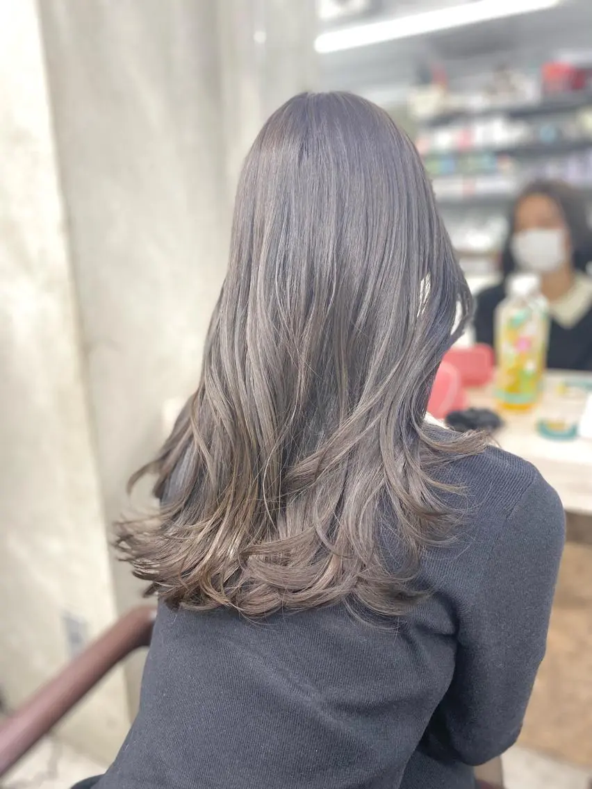 ロング カラー バレイヤージュ ベージュカラー ブリーチ デザインカラー グレージュ opus 店長大和 レイヤー/赤み消しのヘアスタイル