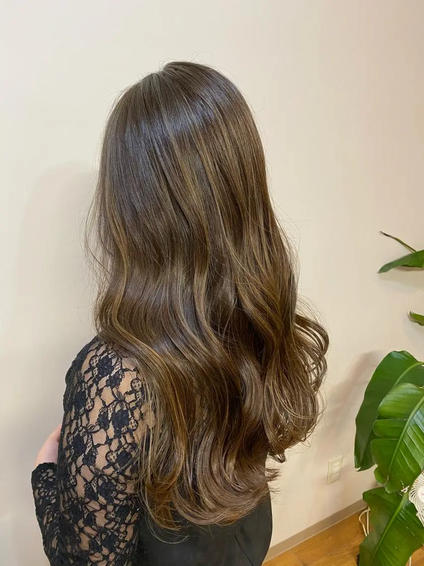 ロング MAAT所属 AKANEのヘアスタイル