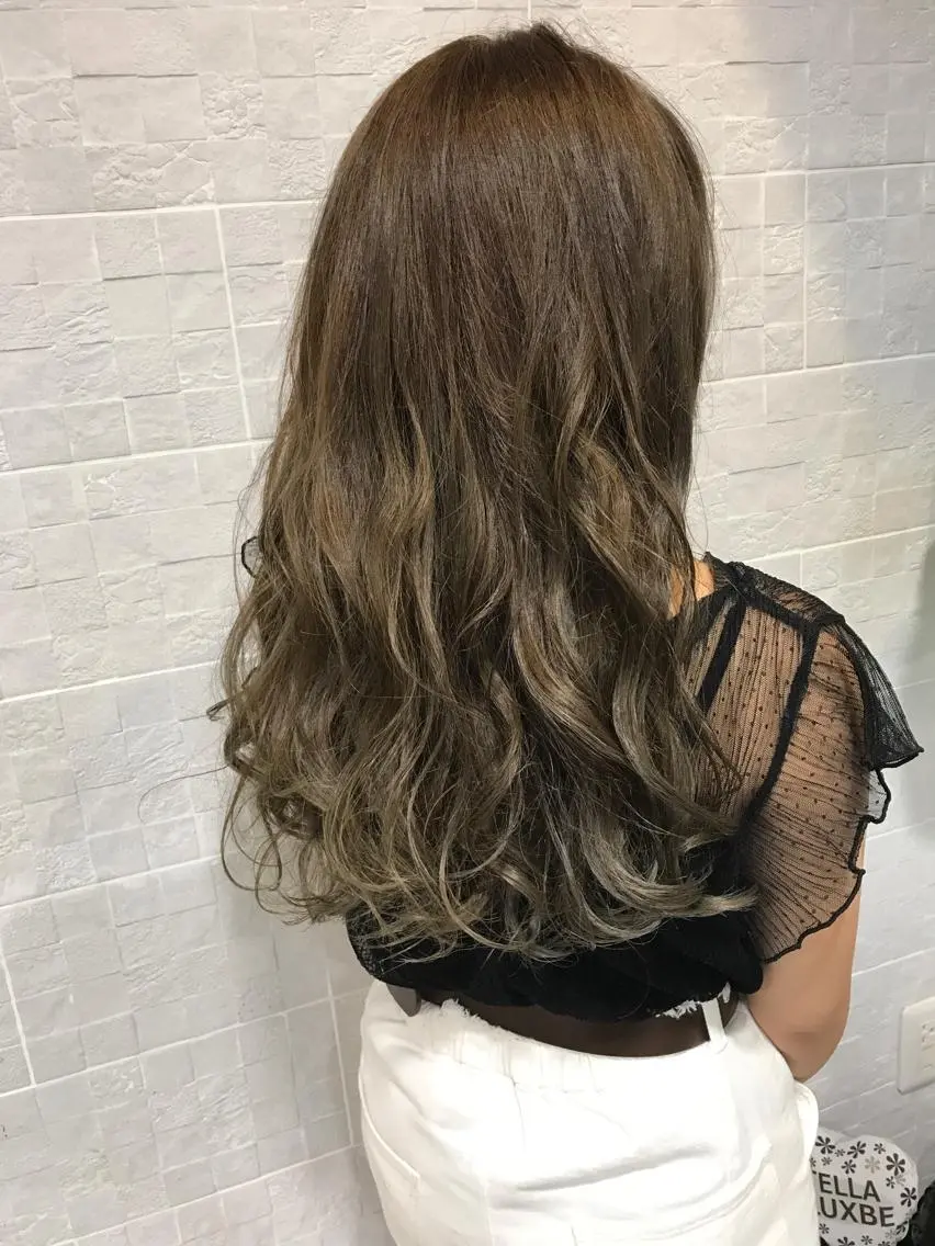 ロング カラー パーマ ブリーチ特化 梅田本多翔のヘアスタイル