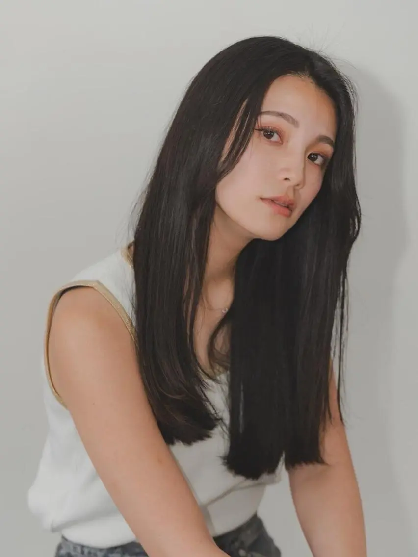 ロング カラー カット トリートメント _WHITE 高槻のヘアスタイル