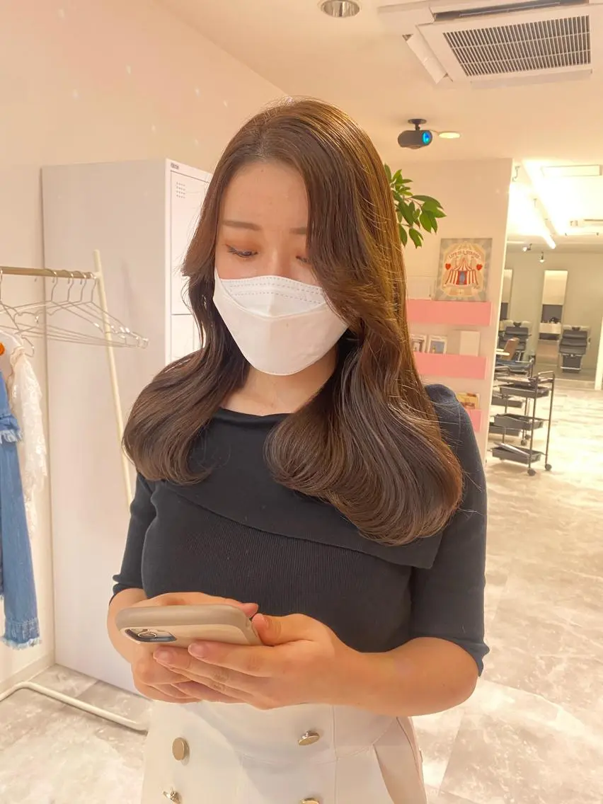 ロング 髪質改善韓国レイヤー SHIORI🦋のヘアスタイル