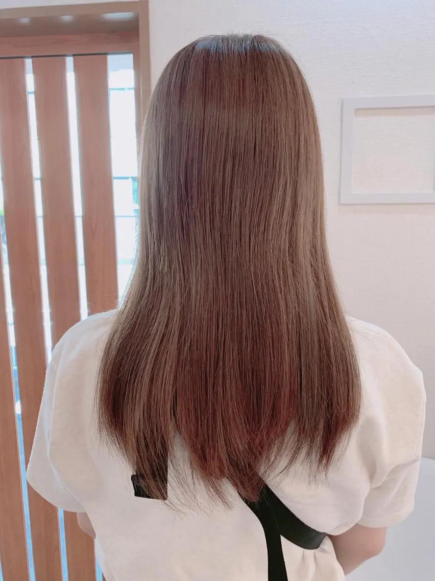 ロング カラー アッシュ ベージュカラー カット 縮毛矯正 トリートメント お得なクーポン掲載▼ 🌷三國祐美🌷のヘアスタイル