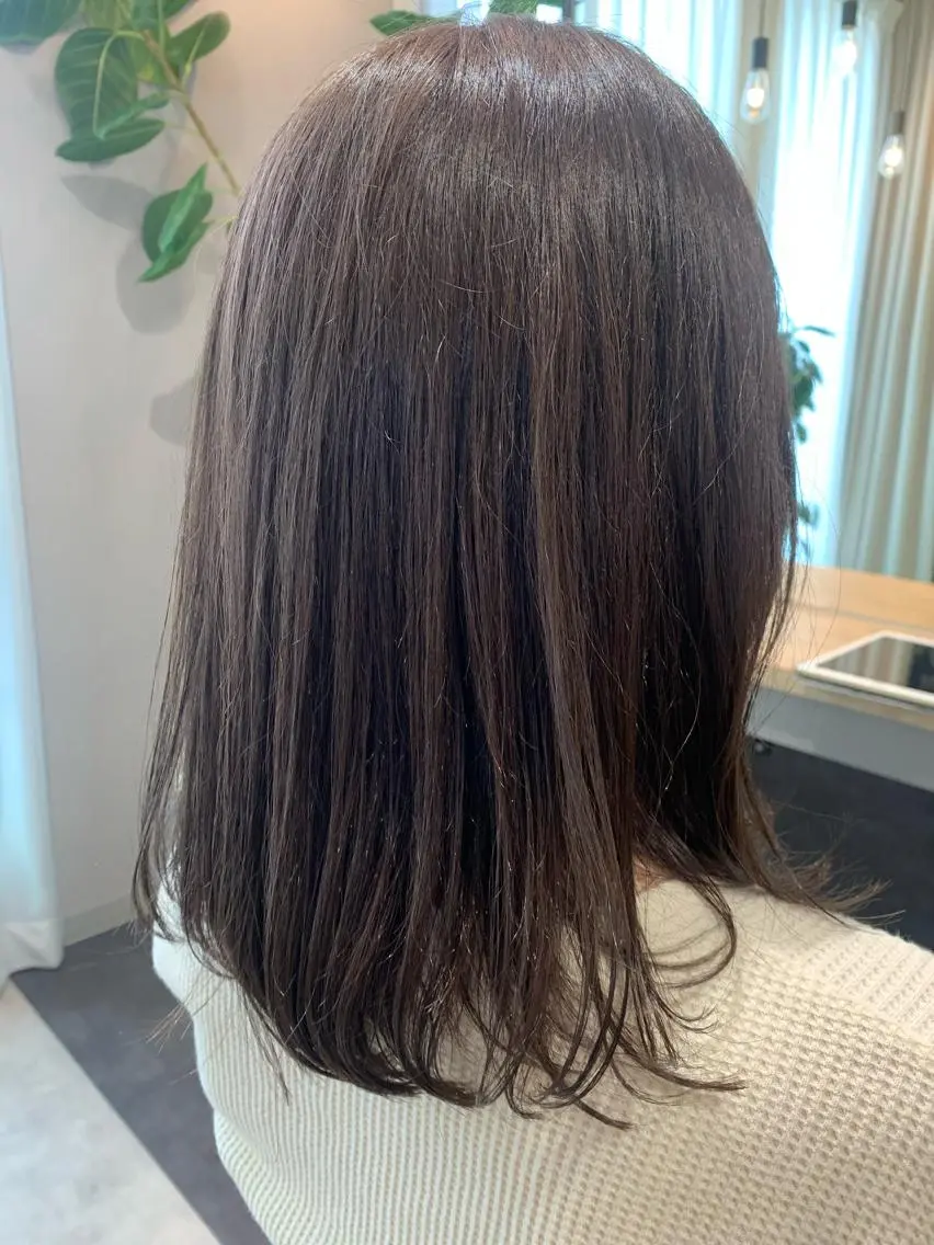 ミディアム カラー ベージュカラー ブリーチ 透明感カラー ラベンダーカラー ラベンダーベージュ hubhair レイヤー/透明感のヘアスタイル