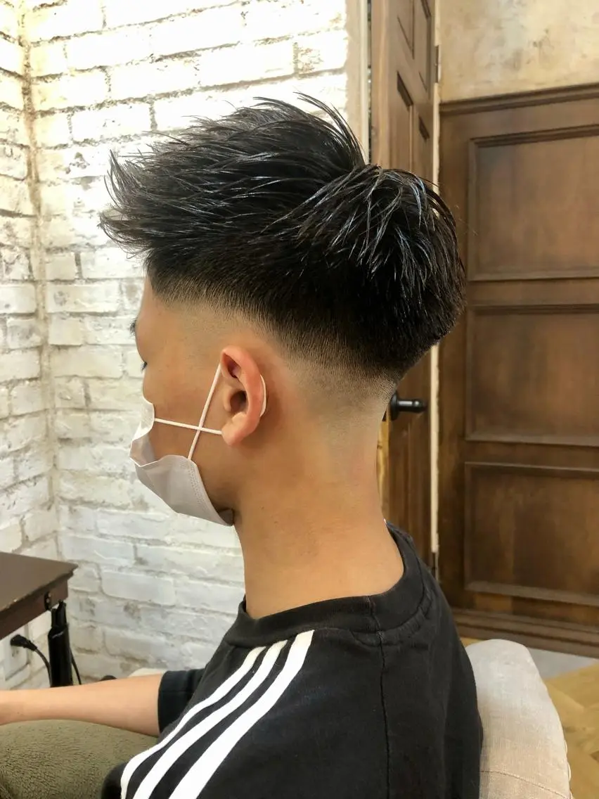 ショート メンズ フェードカット スキンフェード 鷺沼駅徒歩1分 キシタクのヘアスタイル