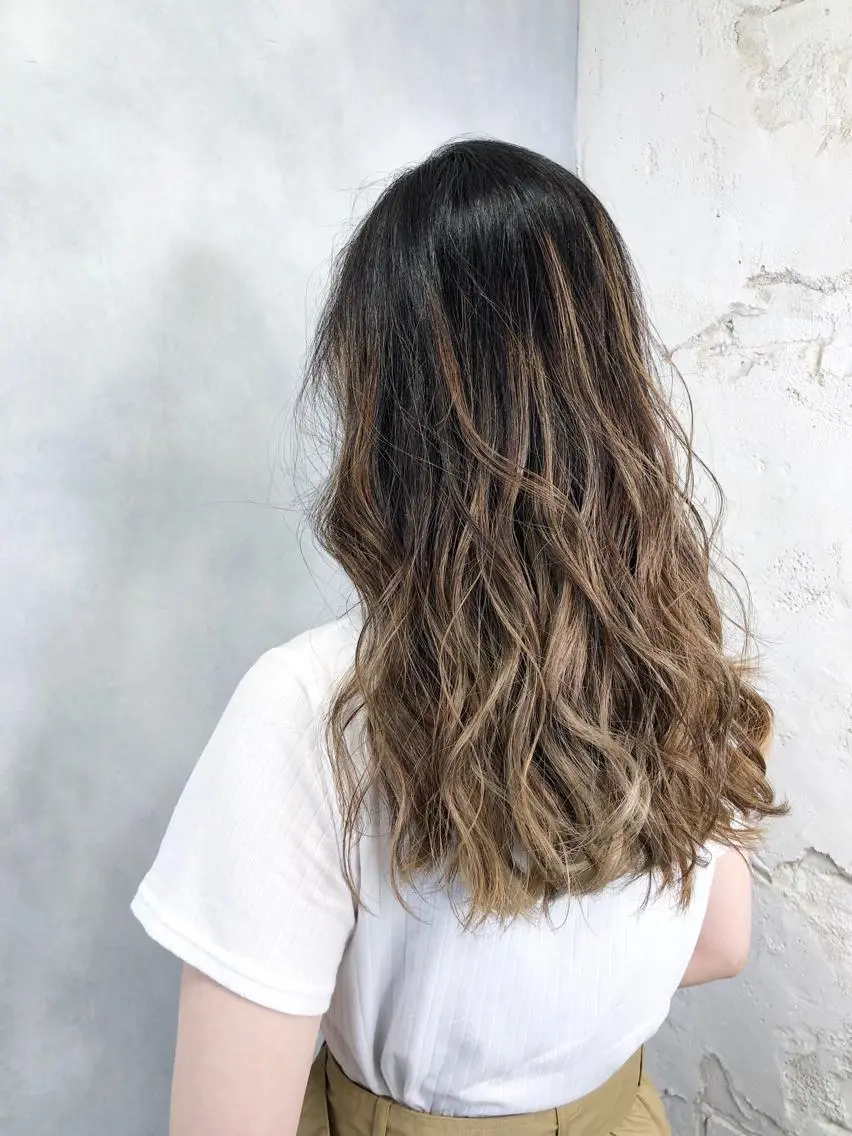 セミロング カラー welring hair salonのヘアスタイル