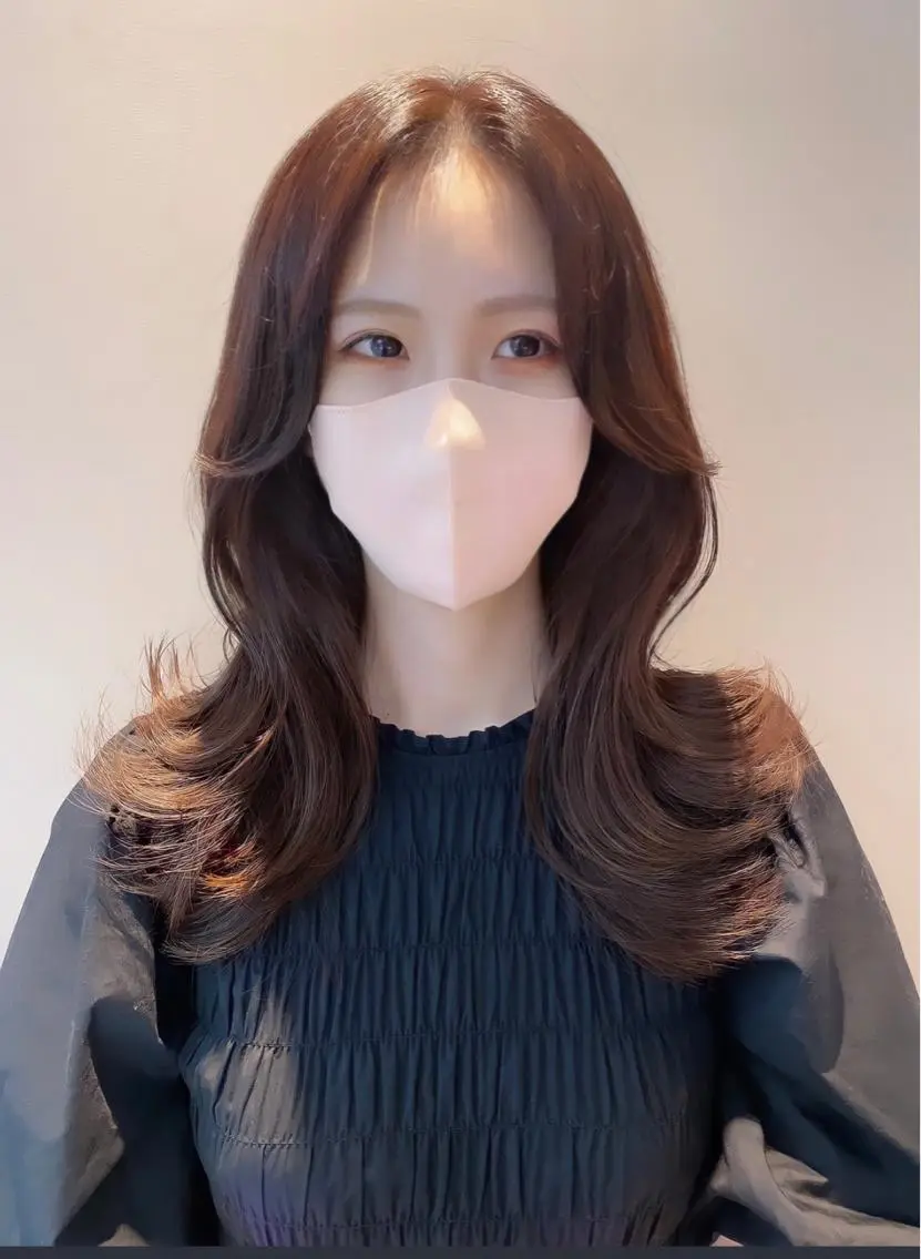 セミロング くびれヘア レイヤーカット YUKI / レイヤーカット🤍のヘアスタイル