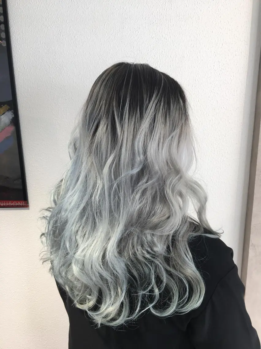 ロング カラー パーマ ヘアアレンジ メンズ キッズ ネイル マツエク・マツパ メンズハイトーン ハイトーンカラー シルバー シルバー カット FABLE HAIR ファブル難波・心斎橋のヘアスタイル