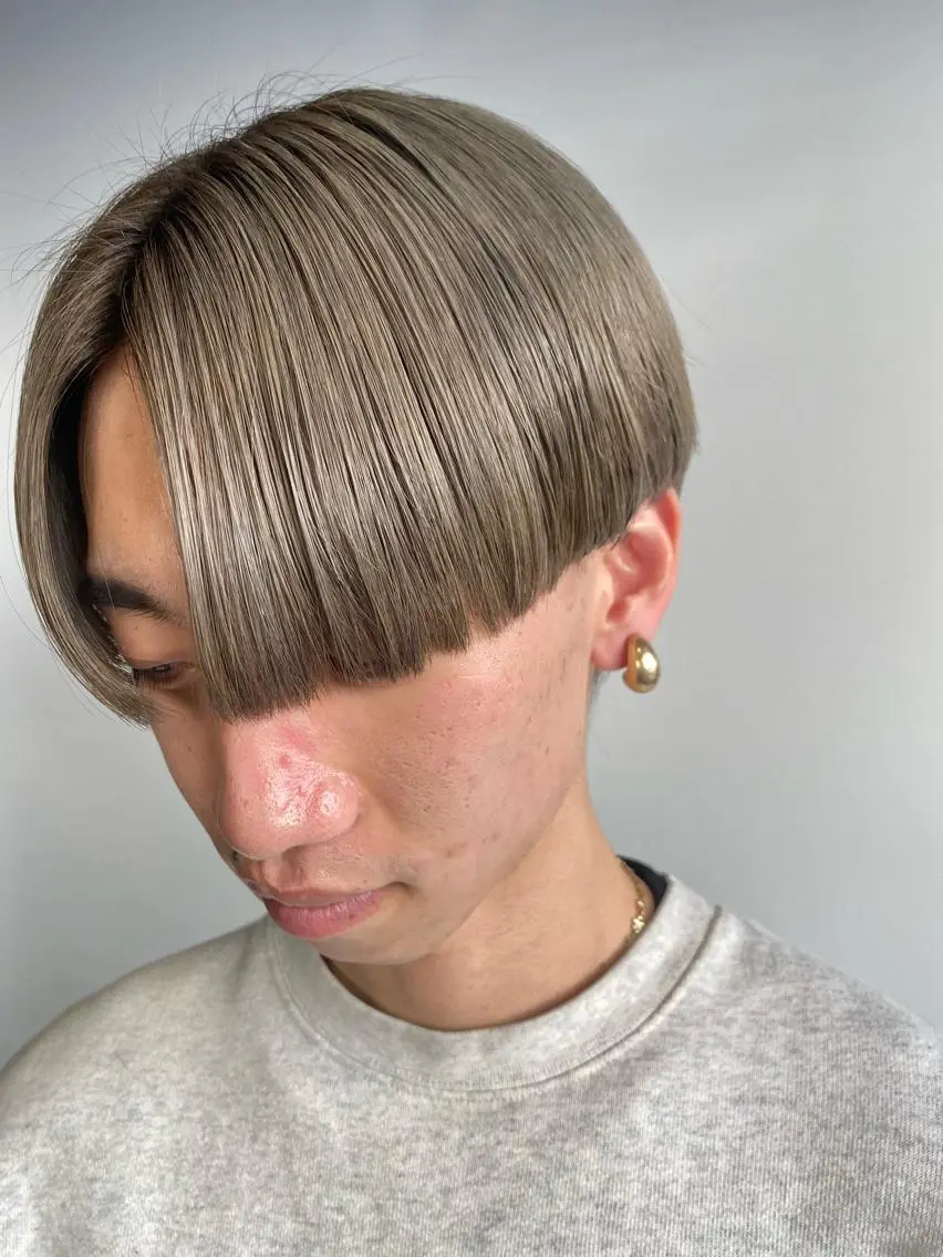 ショート カラー メンズ ベージュカラー ミルクティーベージュ 永田 大樹のヘアスタイル
