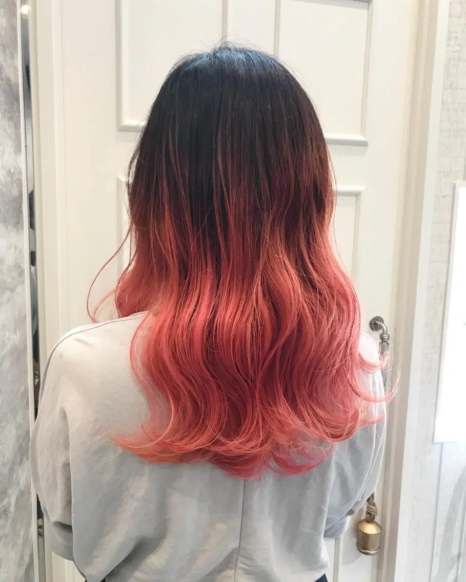 ロング カラー uru" すずきさゆりのヘアスタイル