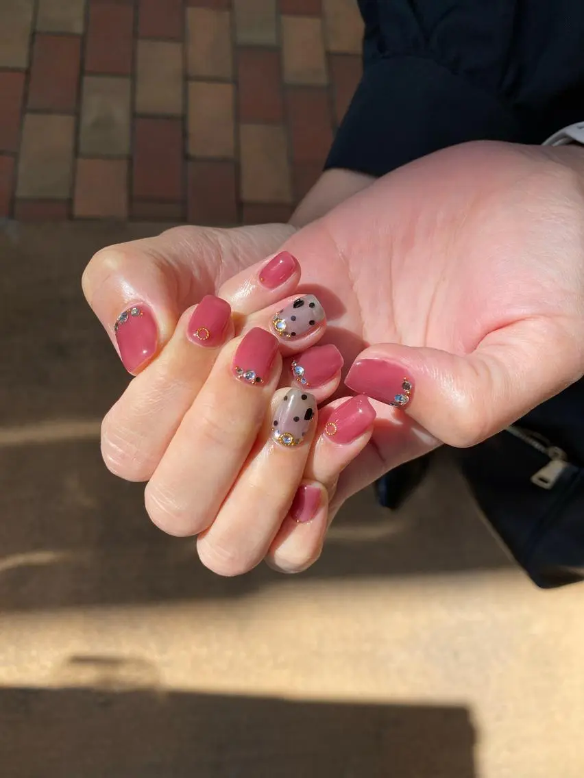 ネイル ドット ハート ストーンネイル ハンドネイル フットネイル nailsalon ∞ ﾐｶﾅﾙ ∞のネイルデザイン