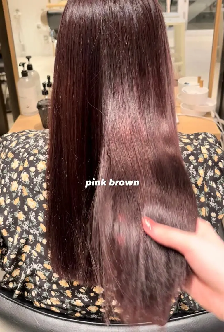 ロング カラー ヘアアレンジ ブリーチ ブラウンカラー ダブルカラー ブリーチなしカラー ピンクカラー ヘアカラー トリートメント ヘッドスパ ヘアセット MAYU/上質ハイト ーン/レイヤーのヘアスタイル