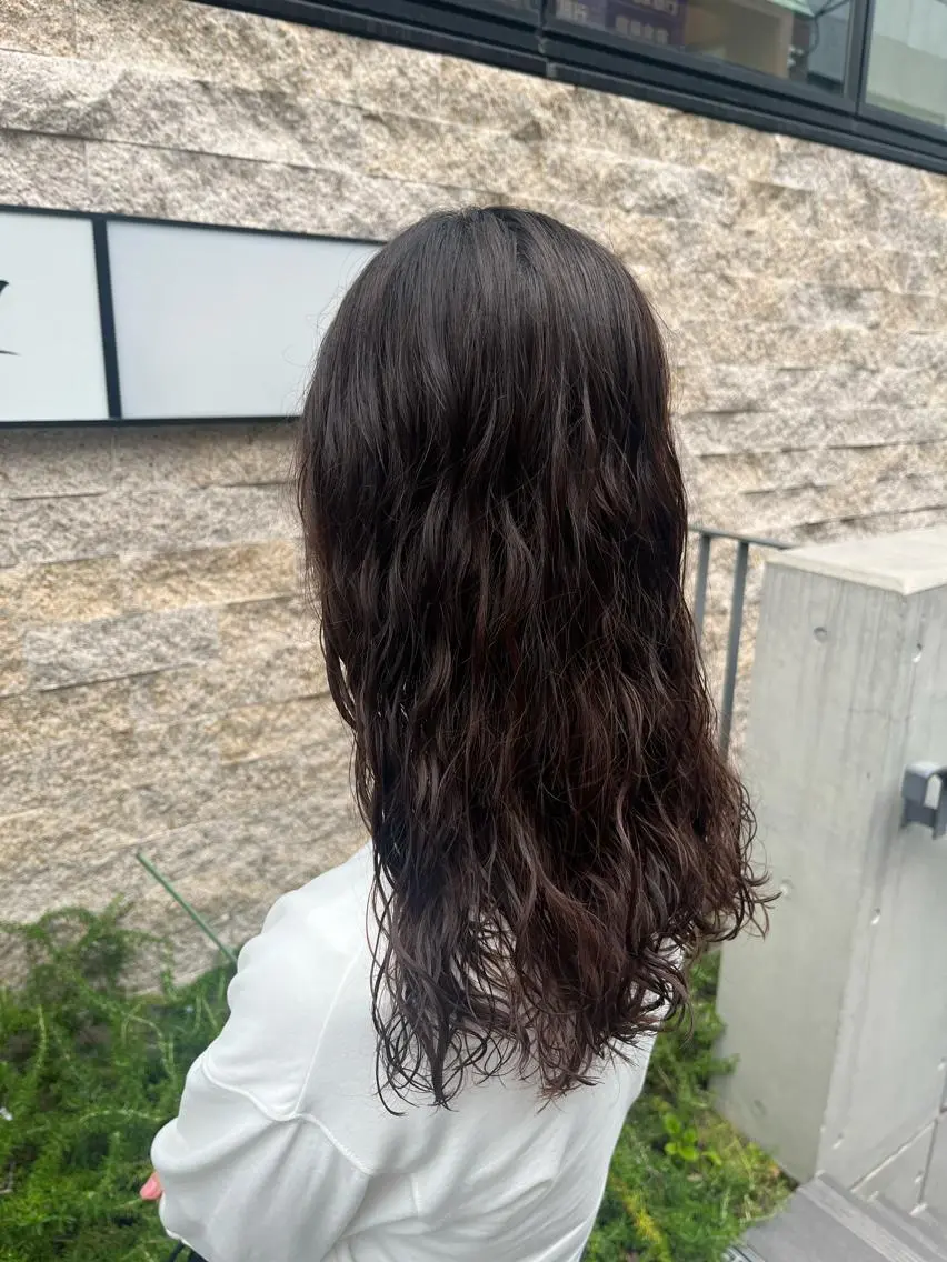 セミロング カラー セミロングパーマ くせ毛 カット パーマ トリートメント ✨透明感カラー✨ 🦖佐々木未来🦕のヘアスタイル