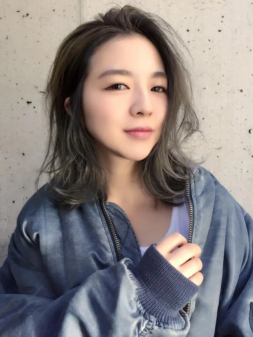 ミディアム カラー パーマ ヘアアレンジ メンズ キッズ ネイル マツエク・マツパ メンズブリーチ メンズハイライト メンズハイトーン メンズインナーカラー アッシュ 顔まわりレイヤー× 韓国ヘアオタベシンヤのヘアスタイル