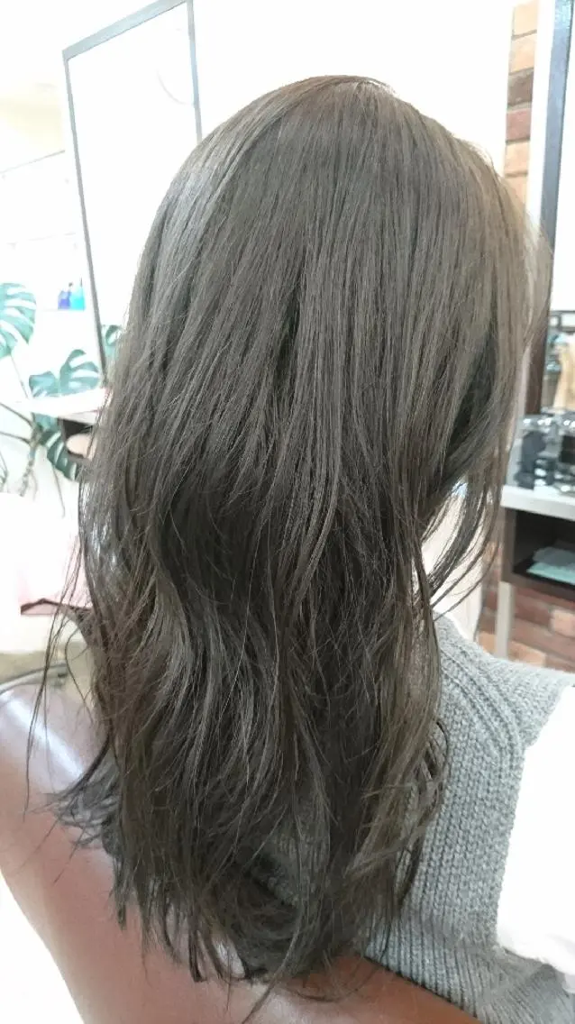 ロング ツヤ髪ケアカラー✨ 中谷良成のヘアスタイル