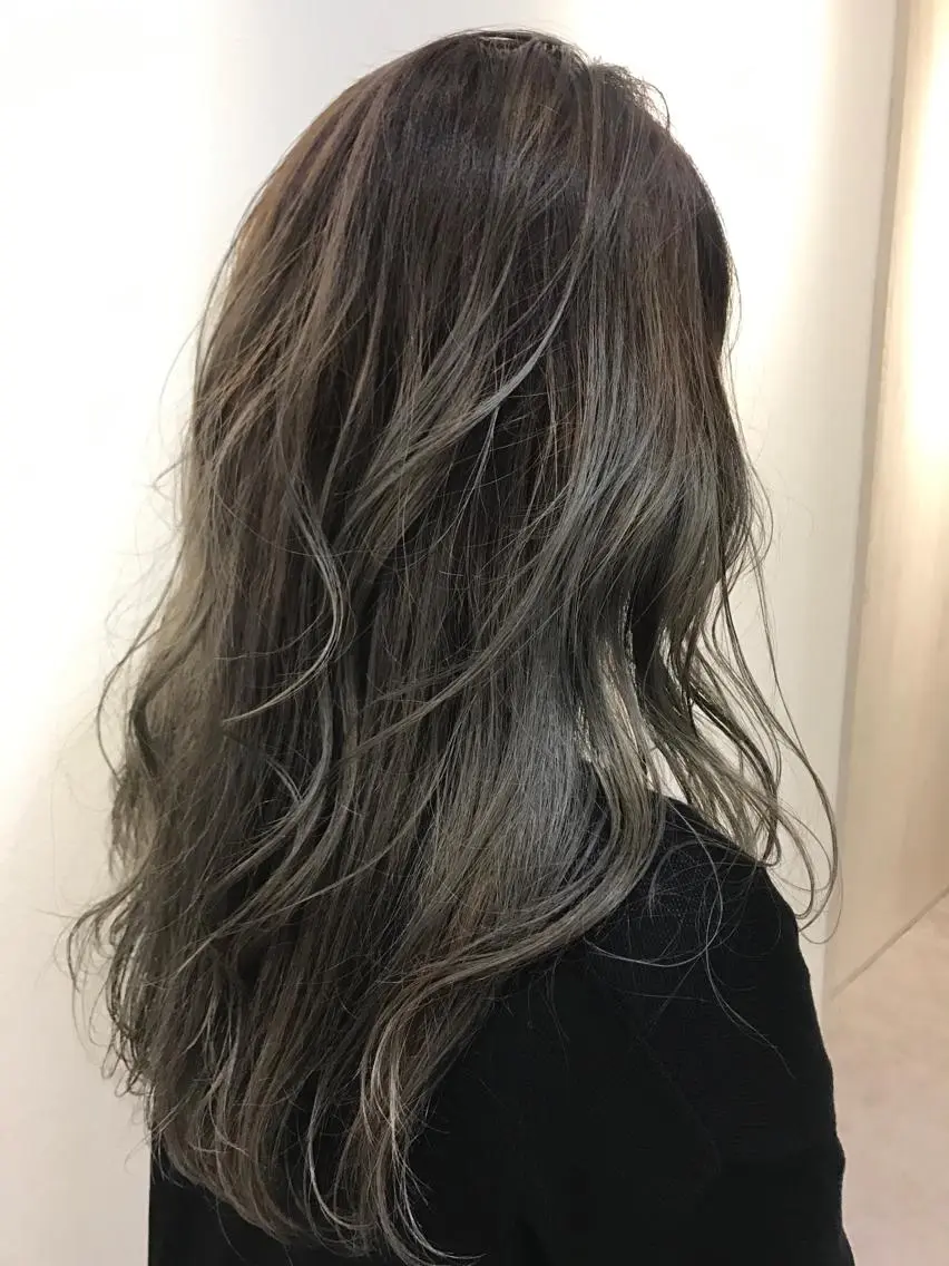 ロング カラー ri saのヘアスタイル