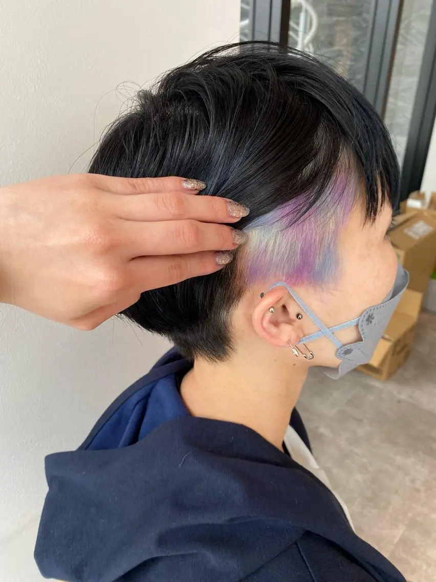 ショート カラー ユニコーンカラー カット ヘアカラー オスズ 🎀´-のヘアスタイル