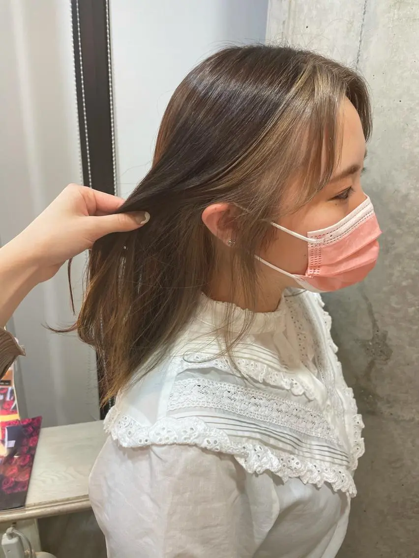 カラー グレージュ 🍪ﾖｼｲﾊﾙﾈ🍪 ﾗﾍﾞﾝﾀﾞｰｶﾗｰのヘアスタイル