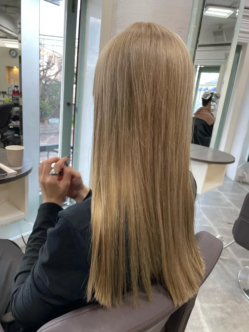 ロング カラー カット ヘアカラー トリートメント 平 ちひろのヘアスタイル
