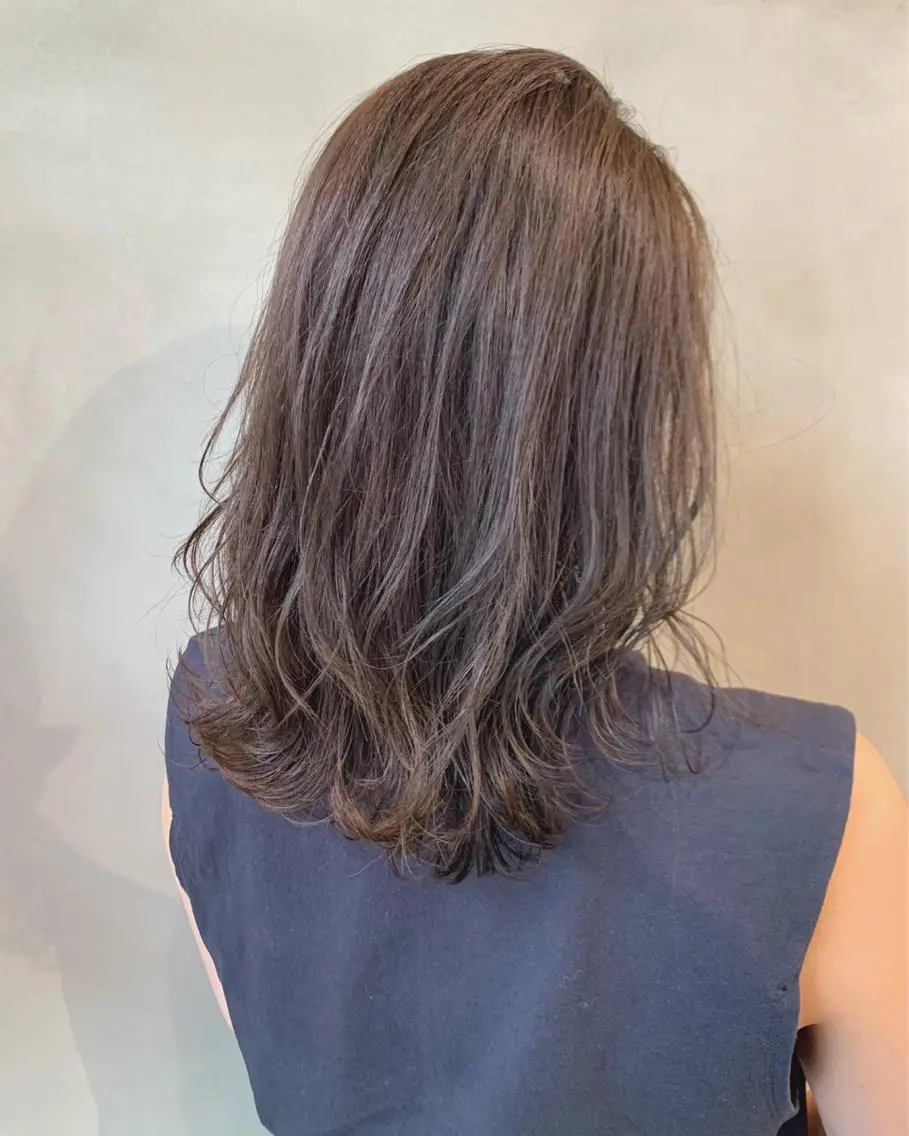 セミロング カット ヘアカラー トリートメント 髪質改善、縮毛矯正 Core梅田茶屋町店のヘアスタイル