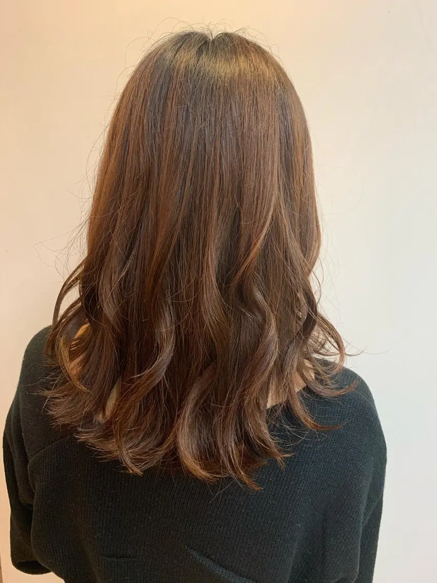 セミロング 高橋 沙希のヘアスタイル