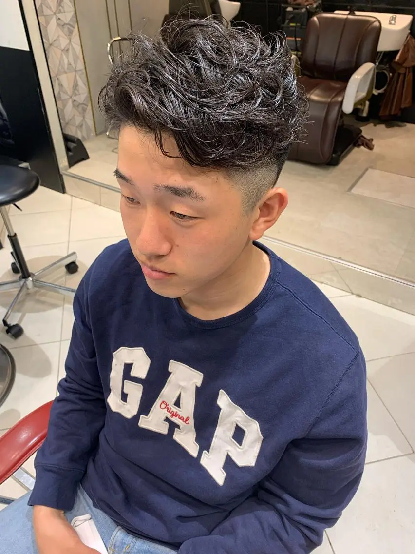 メンズ カット パーマ トリートメント ヘアセット ✨上村 潤平✨メンズヘア✨のヘアスタイル