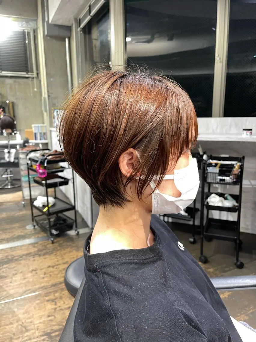 ショート レイヤー特化/小顔顔 周り/セノ/表参道のヘアスタイル