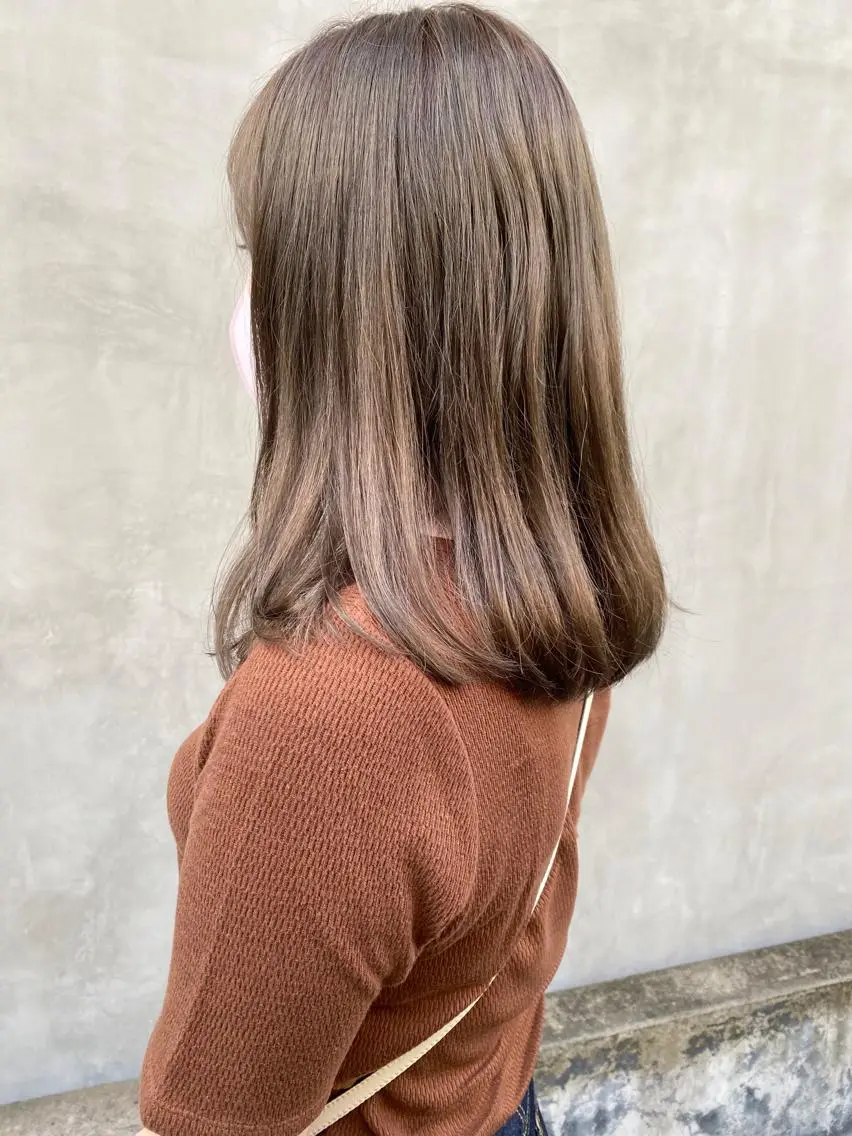 ミディアム カラー パーマ ヘアアレンジ メンズ キッズ ネイル マツエク・マツパ ベージュカラー 透明感カラー インナーカラー/ KANAのヘアスタイル