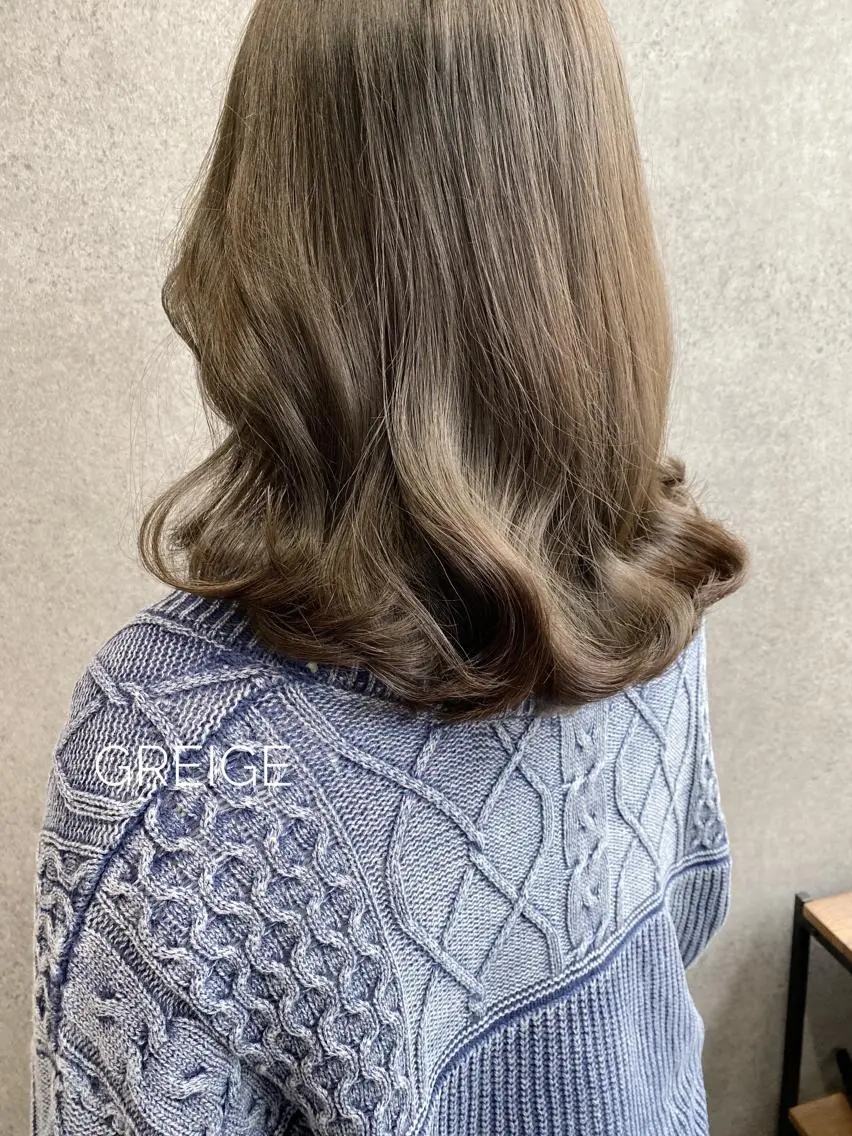 ミディアム カラー ブリーチ ケアブリーチ ハイトーンカラー 髪質改善 ヨシンモリ YUKA🐻❄️ 🎀当日予約ok/のヘアスタイル