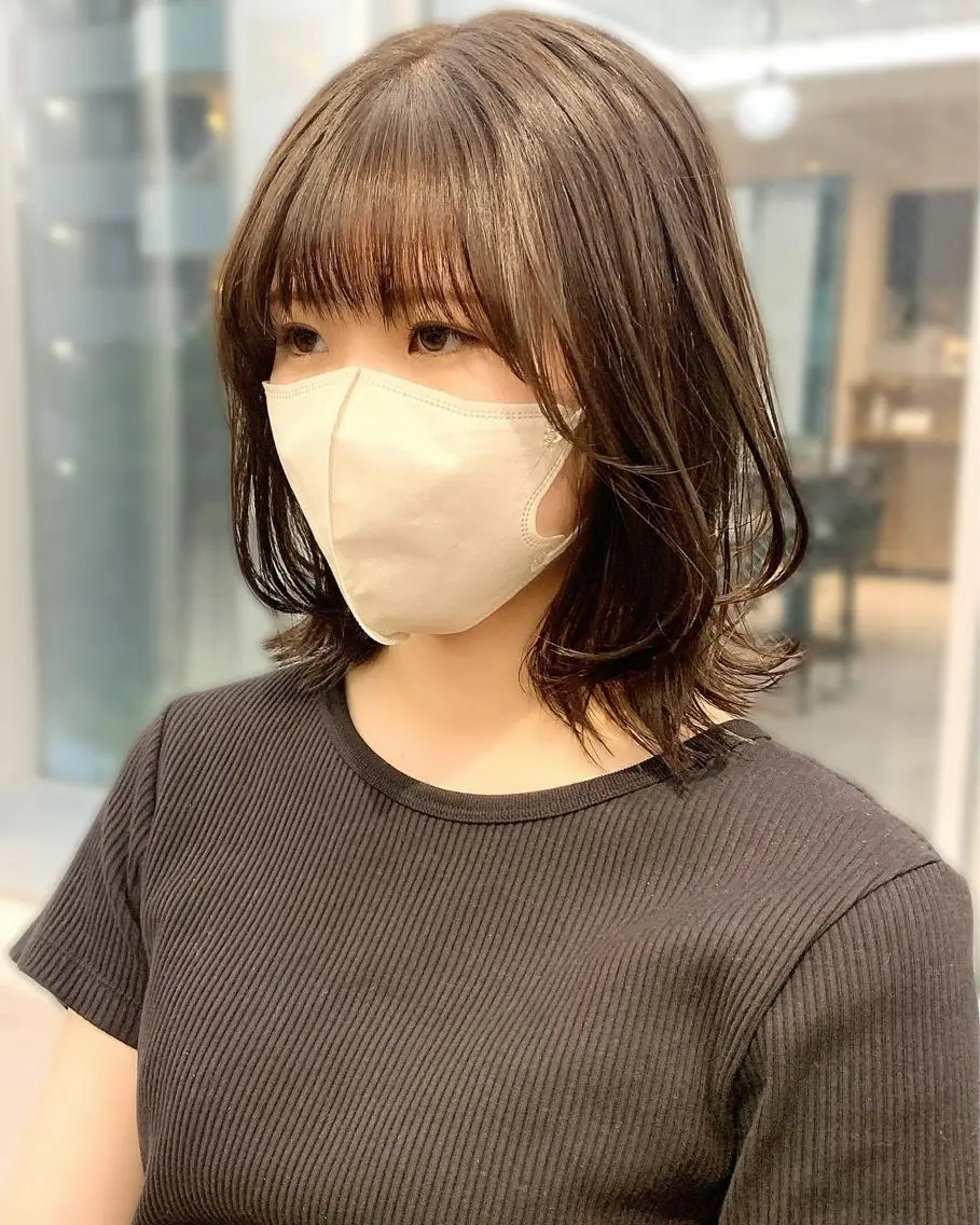 ミディアム カラー パーマ ヘアアレンジ メンズ キッズ ネイル マツエク・マツパ アイブロウ レイヤーカット/ 巻ける縮毛矯正のヘアスタイル