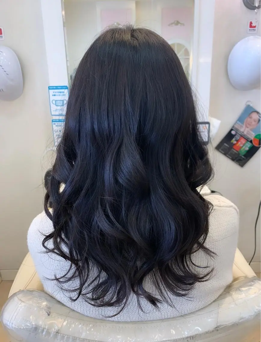 ロング カット トリートメント 岩本 菖のヘアスタイル