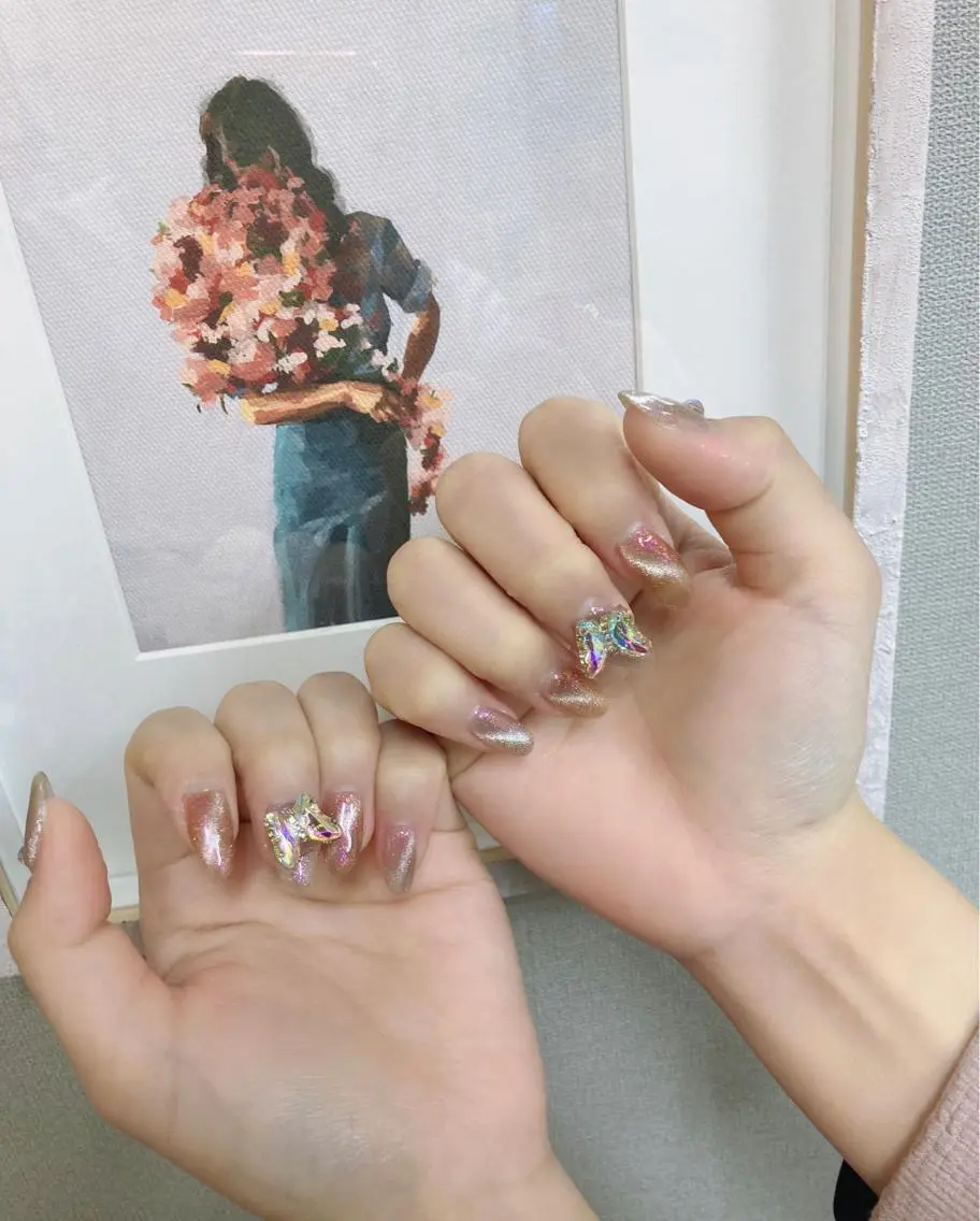 ミディアム ネイル Reonail 💕Kana💕のネイルデザイン