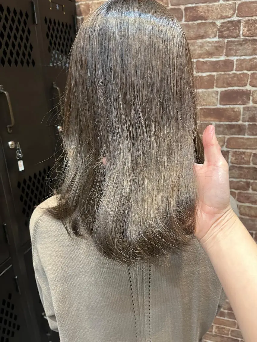 セミロング カラー パーマ ヘアアレンジ メンズ キッズ ネイル マツエク・マツパ アイブロウ メンズブリーチ メンズハイライト メンズインナーカラー メンズ韓国風 ブリーチ 久木原 ゆりのヘアスタイル