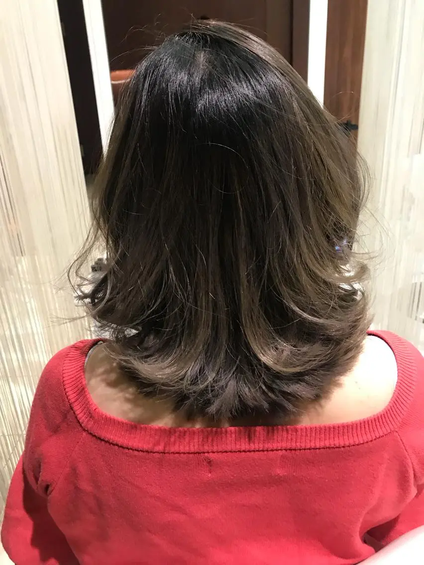 セミロング カラー グラデーションカラー 松本 将太のヘアスタイル