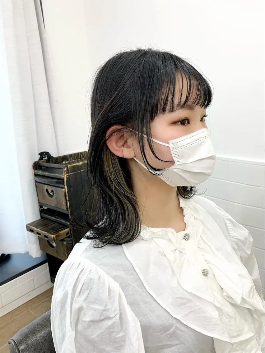 ロング カラー パーマ ヘアアレンジ メンズ キッズ ネイル マツエク・マツパ アイブロウ レイヤーカット／ 巻ける縮毛矯正のヘアスタイル